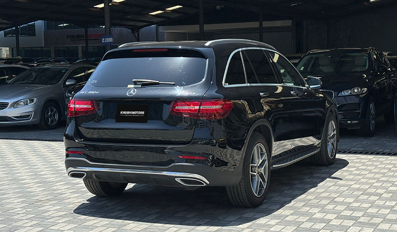2018 Mercedes-Benz Glc 220d image-9