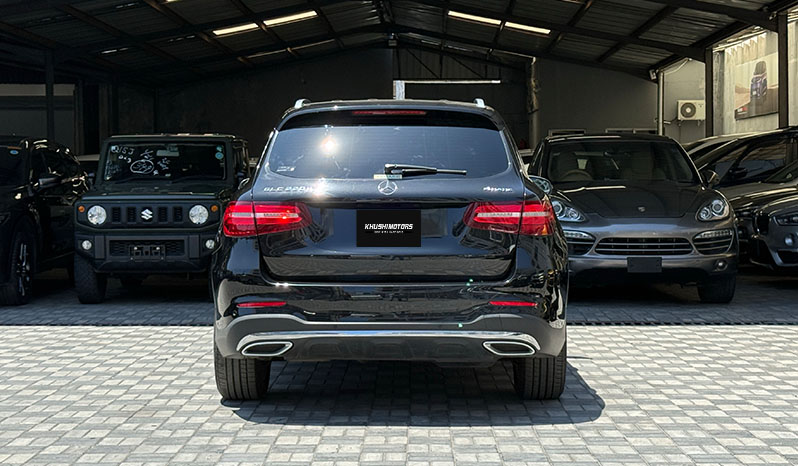 2018 Mercedes-Benz Glc 220d image-10