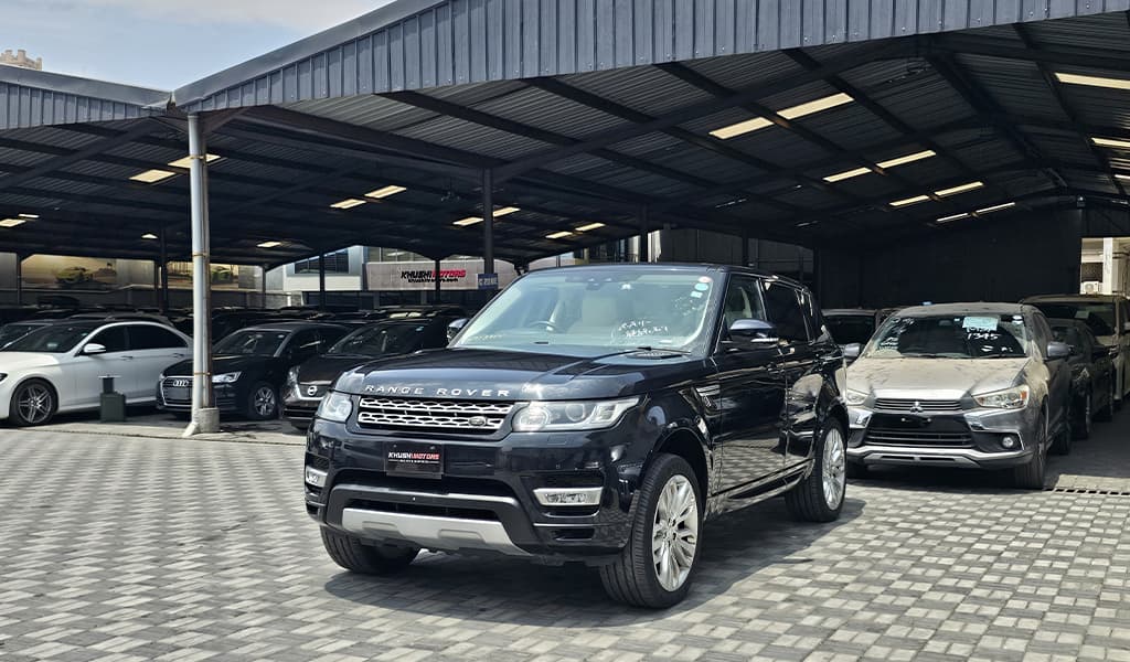 2017 Land Rover Range Rover Sport image-3