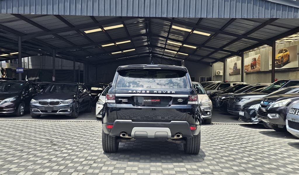 2017 Land Rover Range Rover Sport image-5