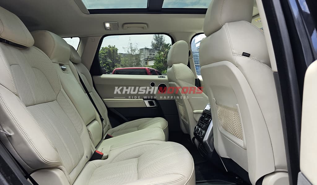 2017 Land Rover Range Rover Sport image-13