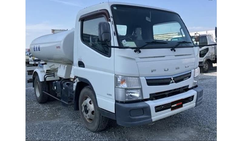 2017 Mitsubishi Canter image-3