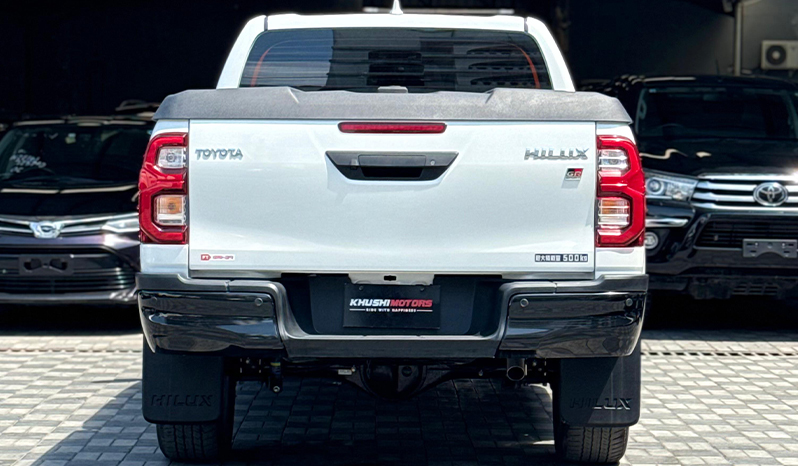 2024 Toyota Hilux image-10