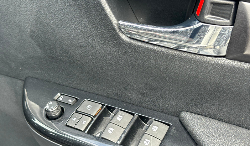 2024 Toyota Hilux image-16