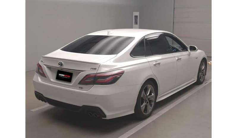 2019 Toyota Crown RS image-5