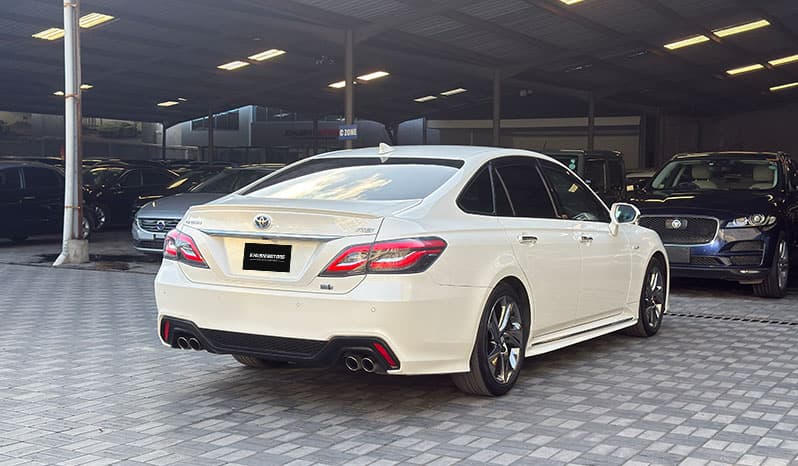 2019 Toyota Crown RS image-13