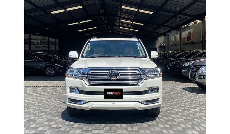 2017 Toyota Land Cruiser image-1
