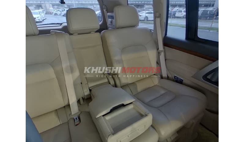 2017 Toyota Land Cruiser image-7