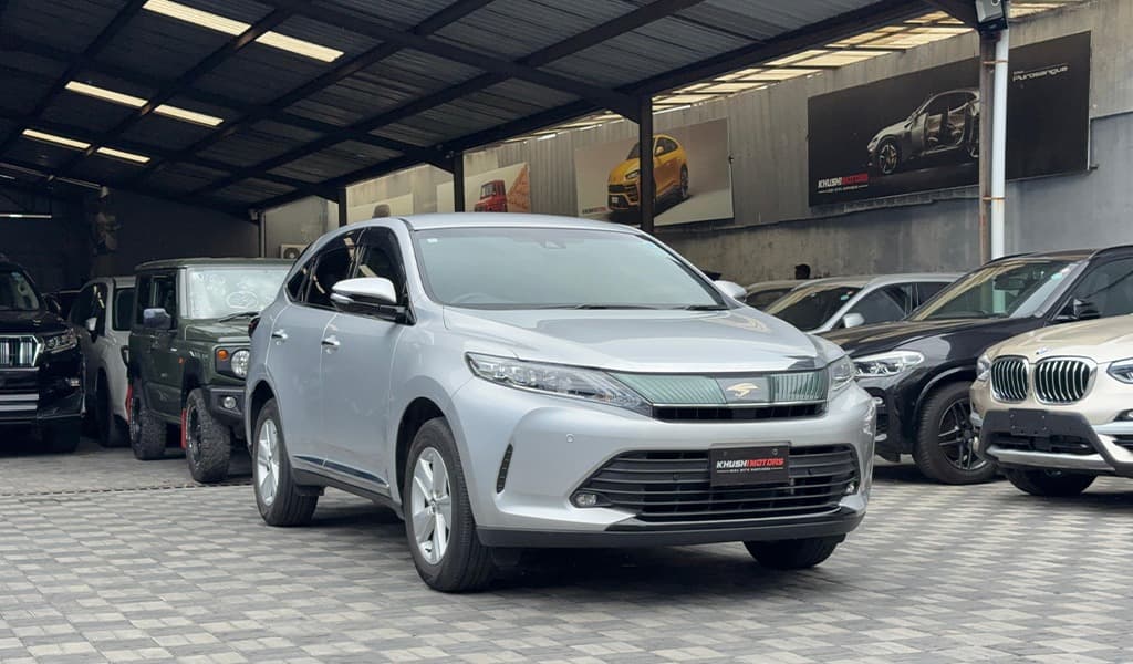 2019 Toyota Harrier image-1
