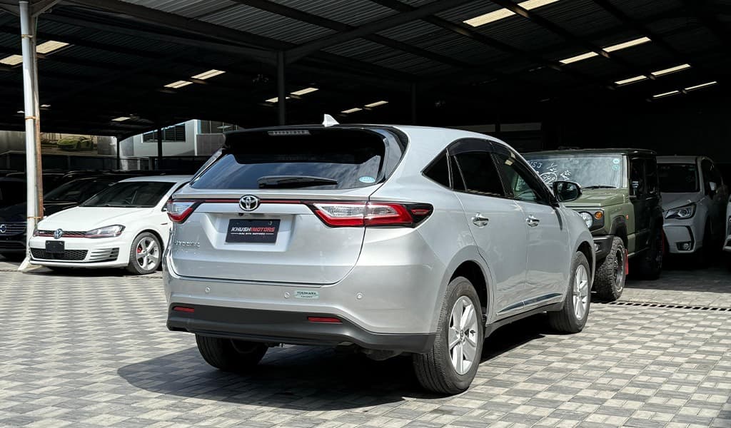 2019 Toyota Harrier image-12