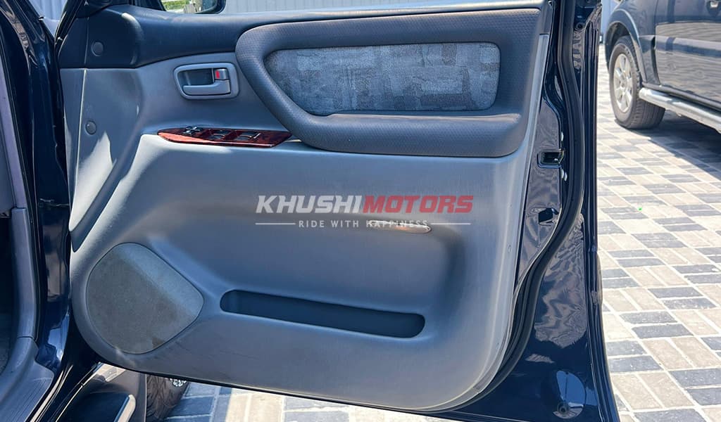 2001 Toyota Land Cruiser Vx image-12