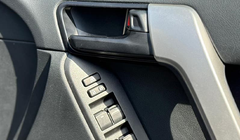 2018 Toyota Land Cruiser Prado image-3