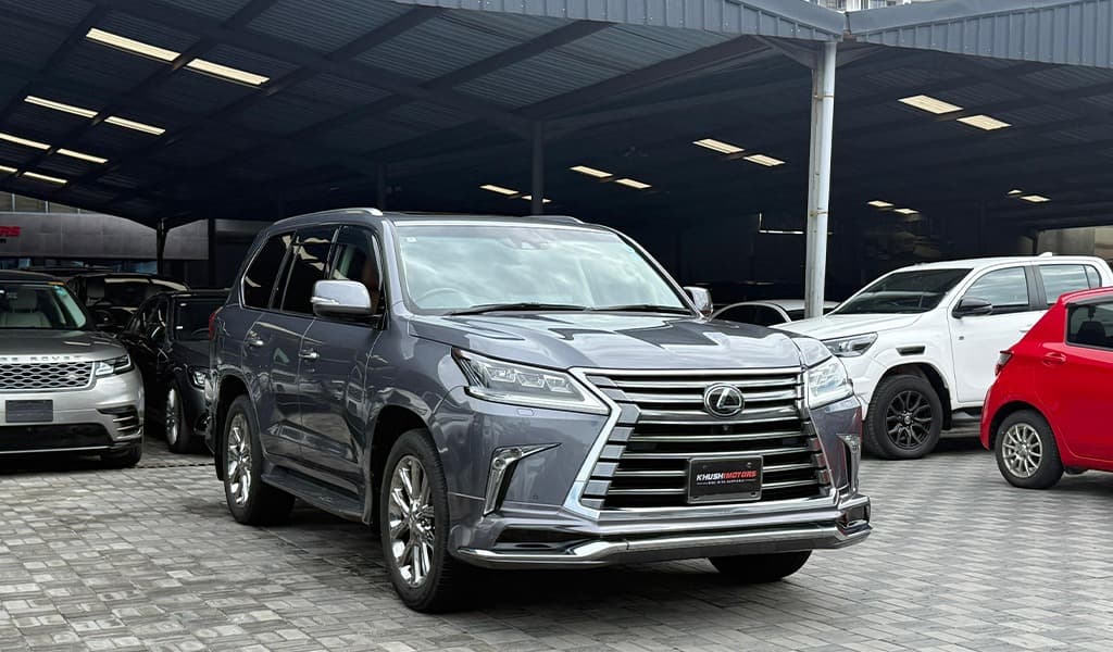2018 Lexus LX570 image-31