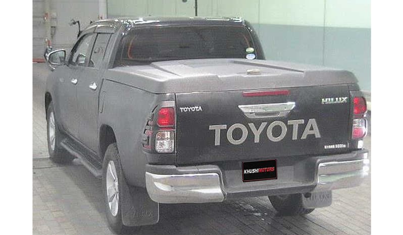 2017 Toyota Hilux image-4