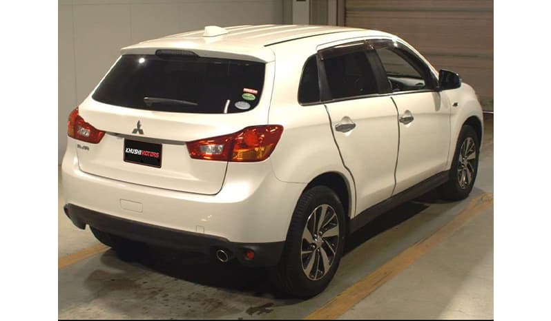 2017 Mitsubishi Rvr image-3