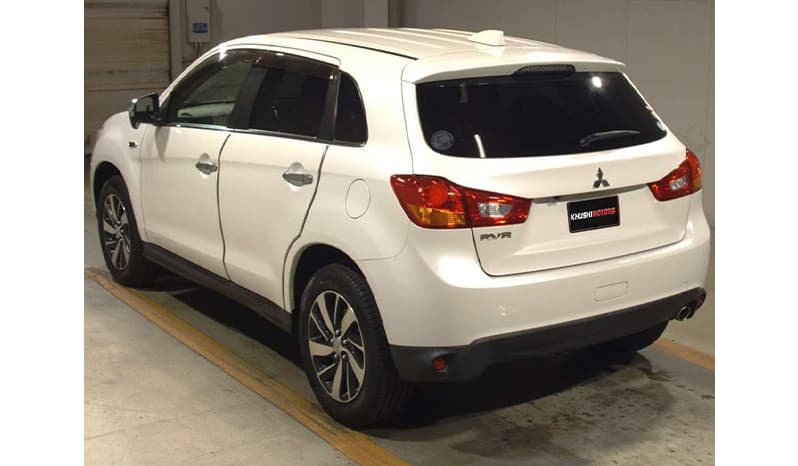 2017 Mitsubishi Rvr image-4