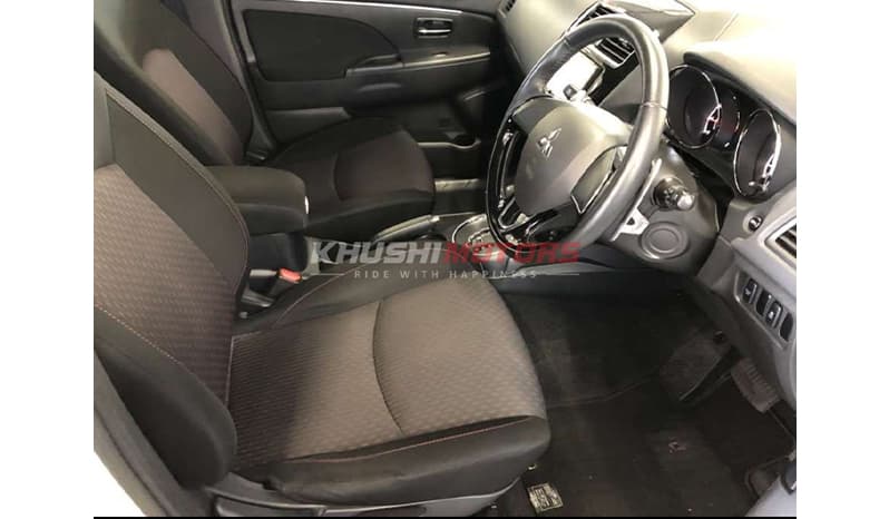 2017 Mitsubishi Rvr image-8