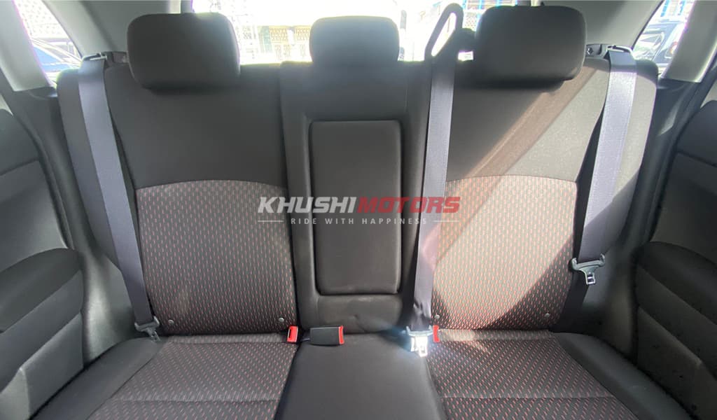 2017 Mitsubishi Rvr image-9