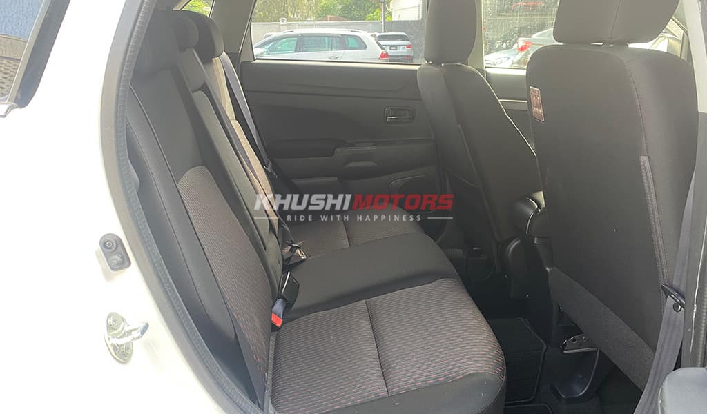 2017 Mitsubishi Rvr image-10