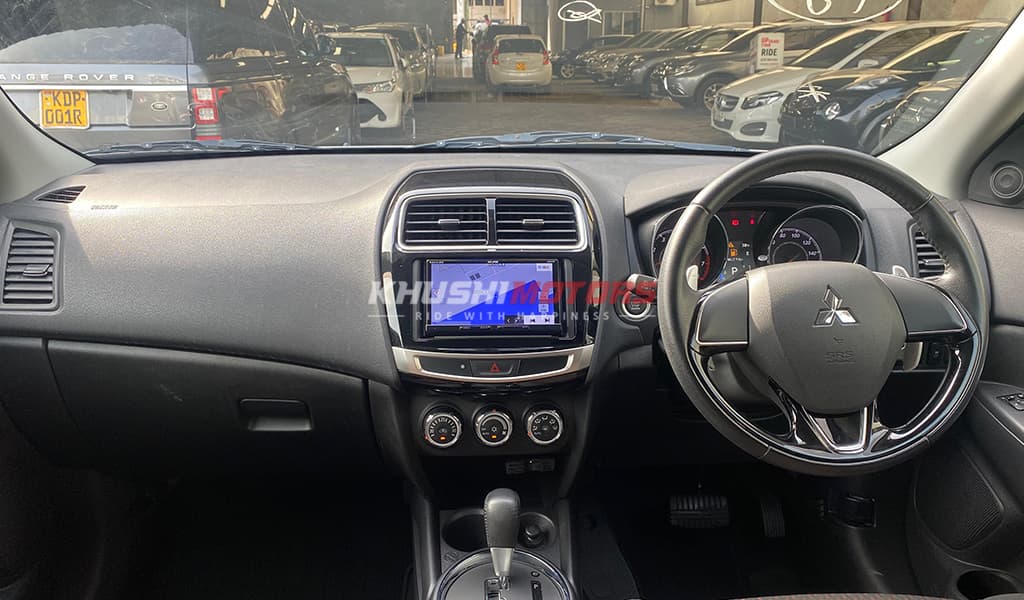 2017 Mitsubishi Rvr image-12