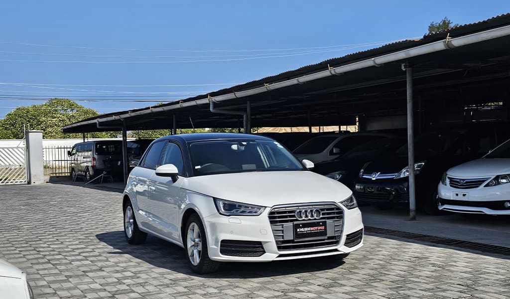 2017 Audi A1 image-1