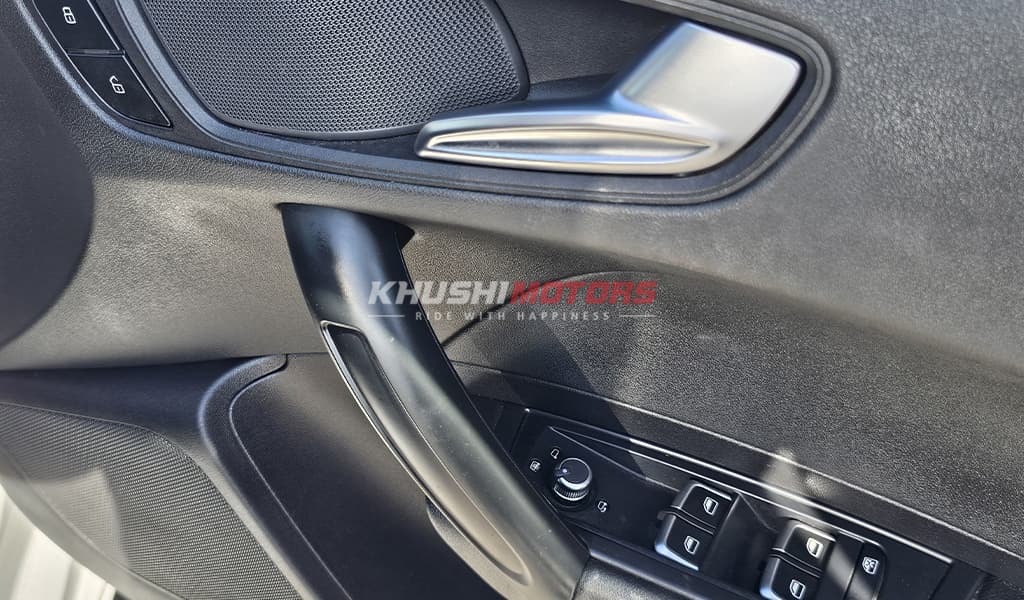 2017 Audi A1 image-18