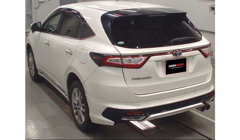 2017 Toyota Harrier image-4