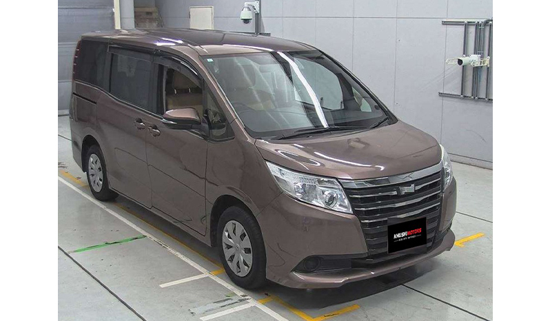 2017 Toyota Noah image-3