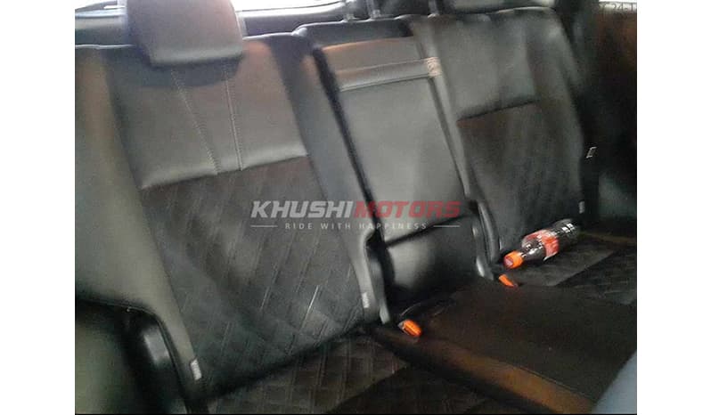 2017 Toyota Harrier image-4