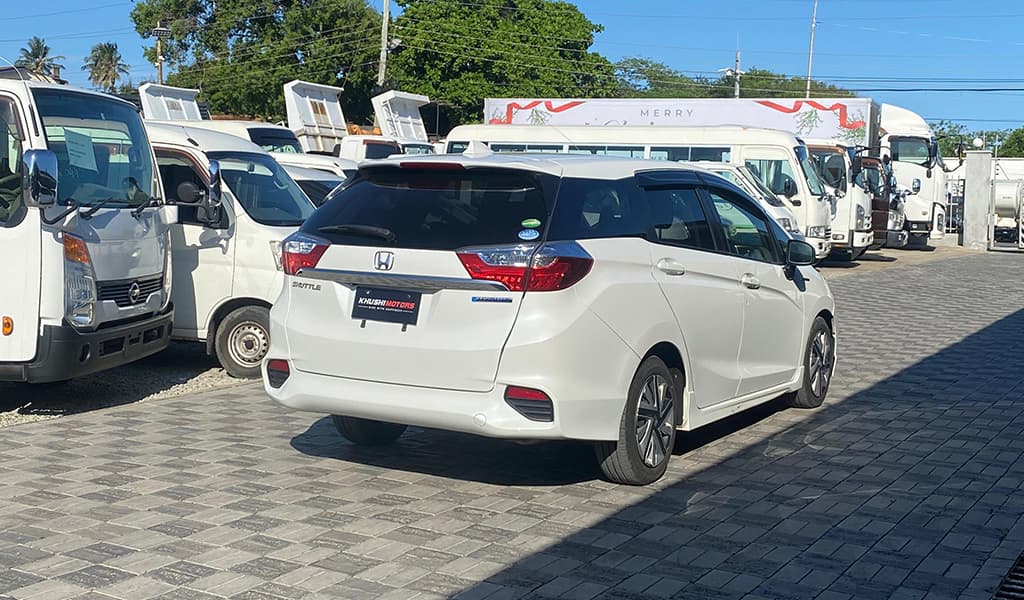 2017 Honda Shuttle image-12