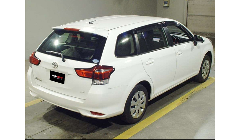 2017 Toyota Corolla Fielder image-8