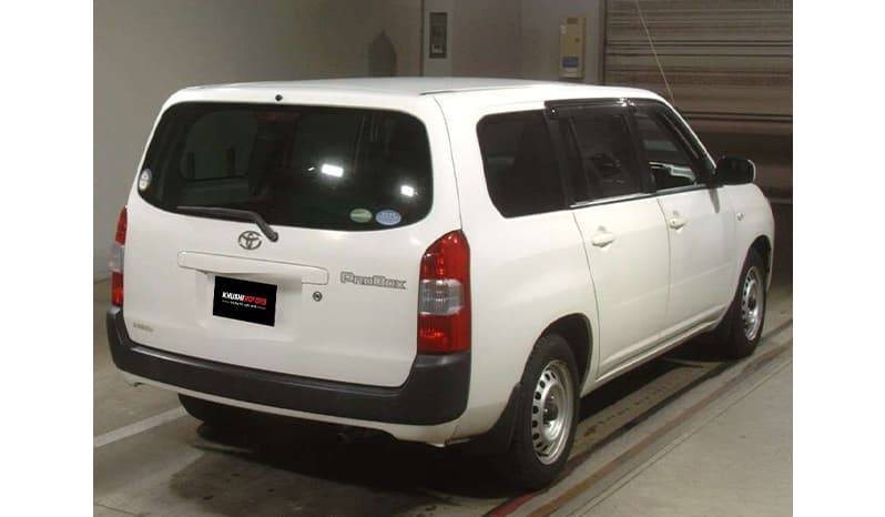2017 Toyota Probox image-2