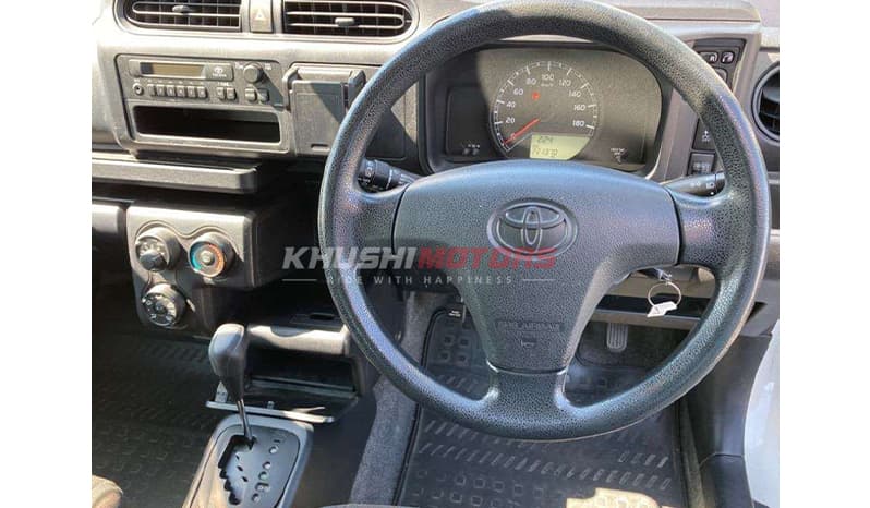 2017 Toyota Probox image-6