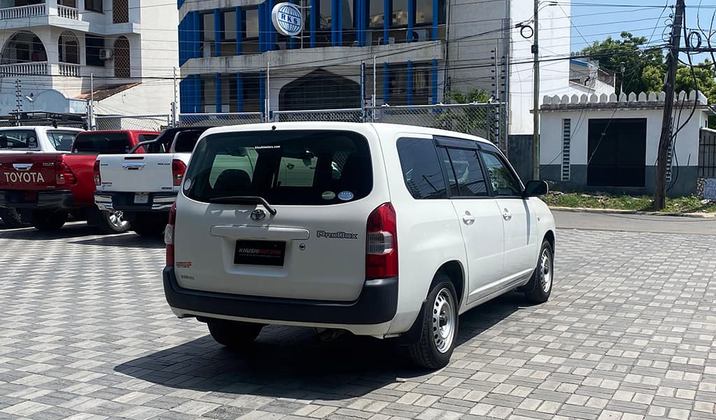 2017 Toyota Probox image-15
