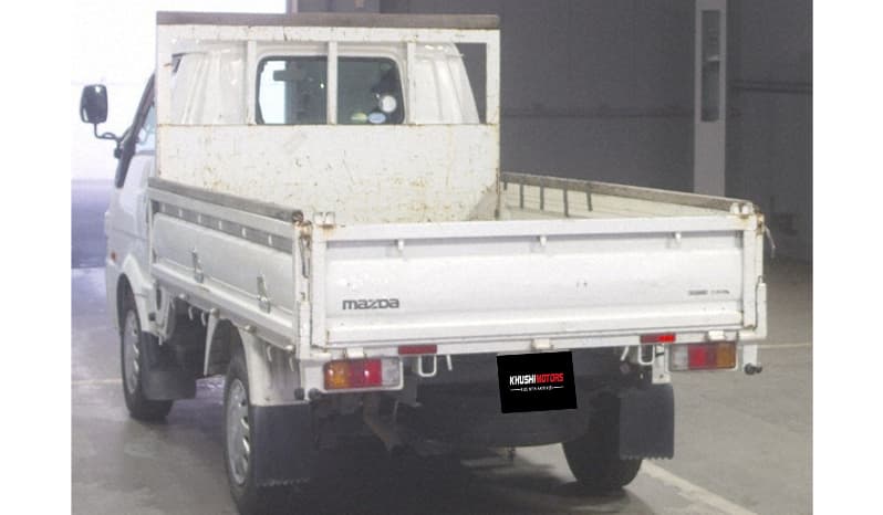 2017 Mazda Bongo image-2