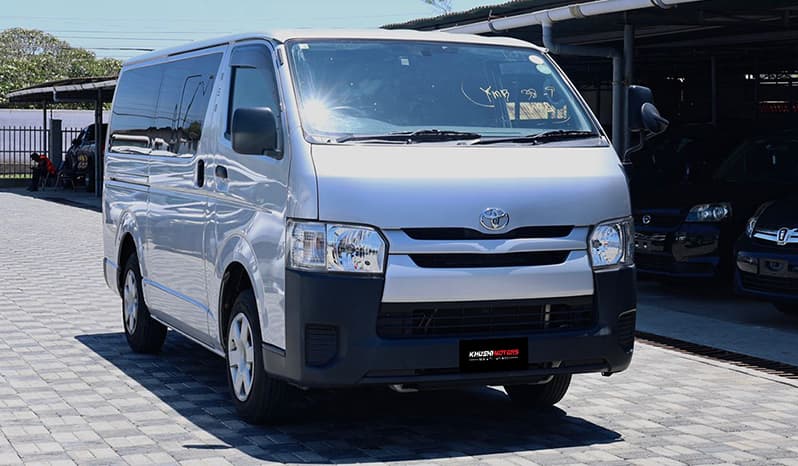 2017 Toyota Hiace image-8