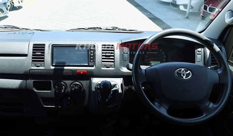2017 Toyota Hiace image-11