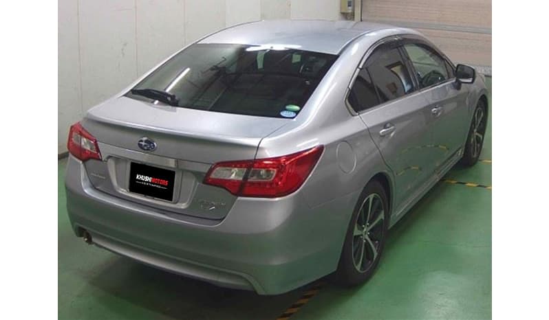 2017 Subaru Legacy B4 image-3