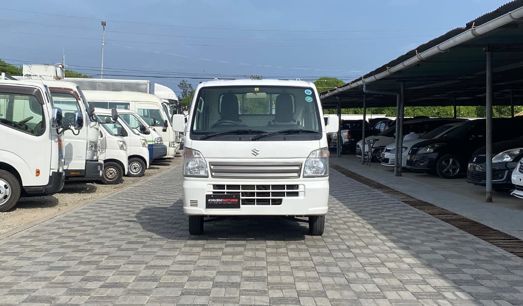 2017 Suzuki Carry image-1