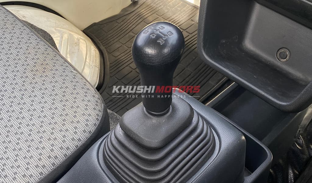 2017 Suzuki Carry image-9