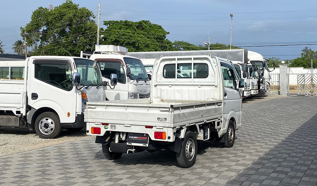 2017 Suzuki Carry image-12