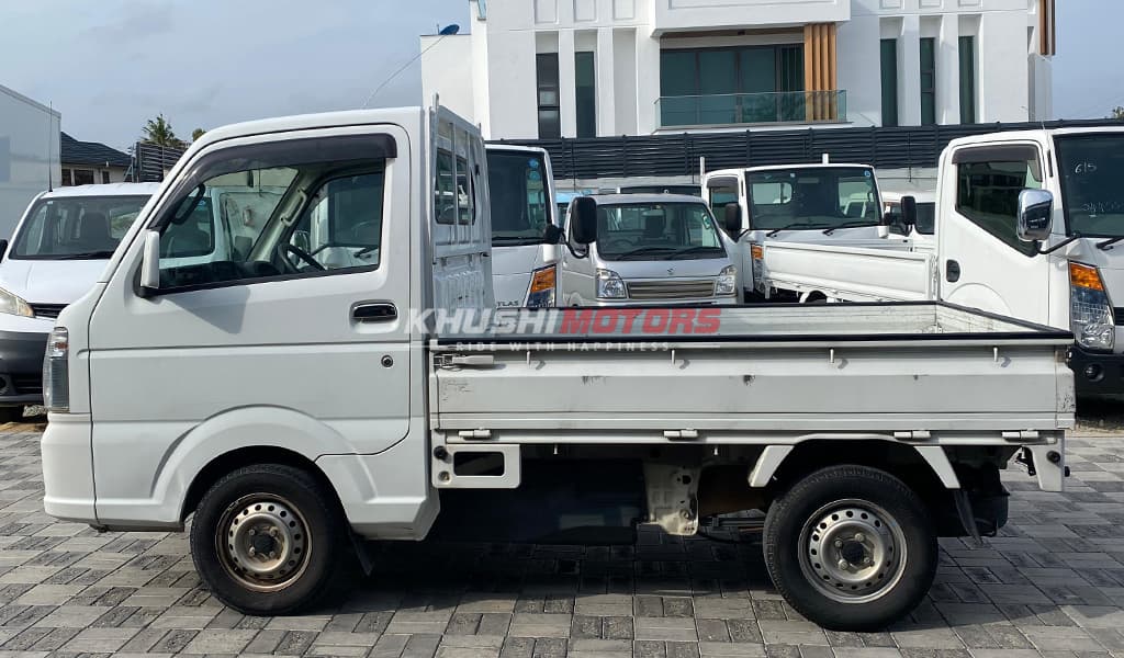 2017 Suzuki Carry image-10