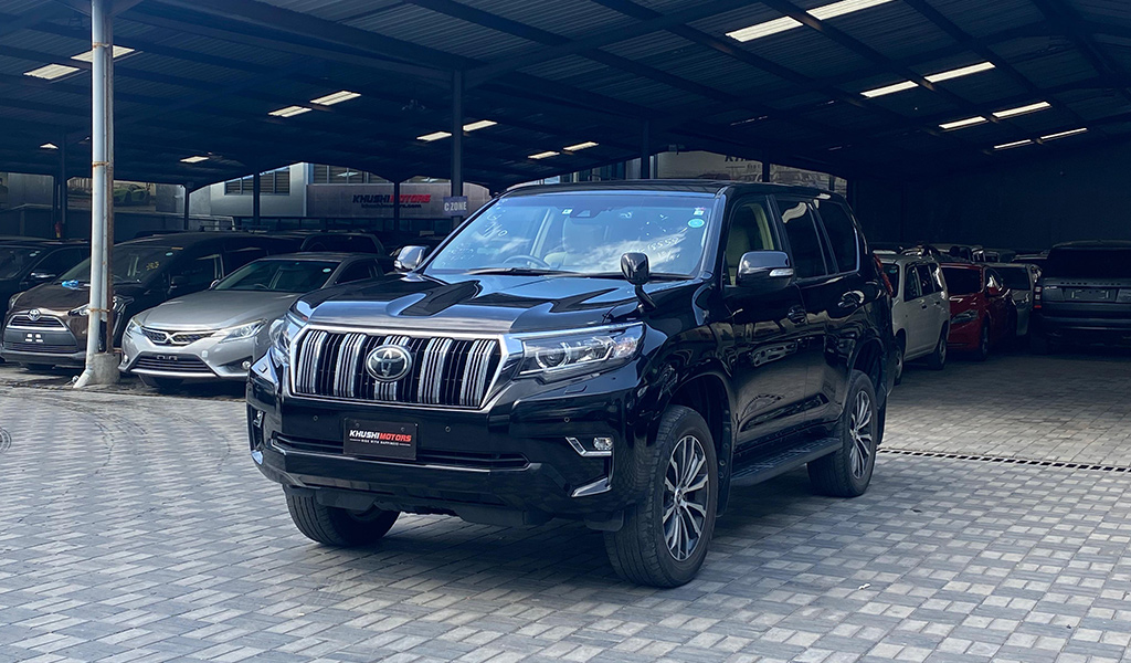 2018 Toyota Land Cruiser Prado image-9