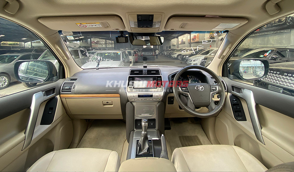 2018 Toyota Land Cruiser Prado image-12