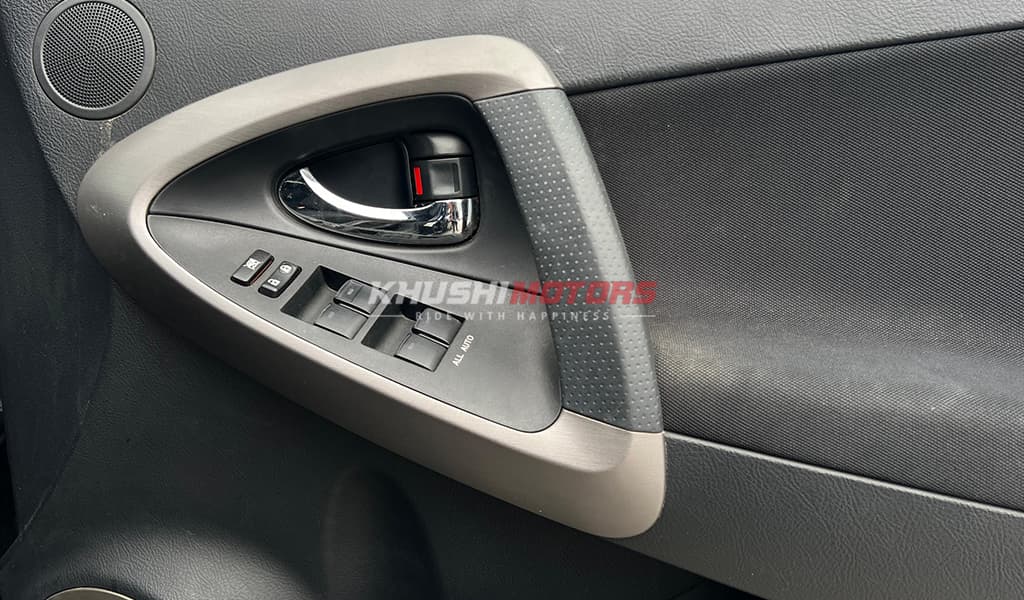 2007 Toyota RAV4 image-14