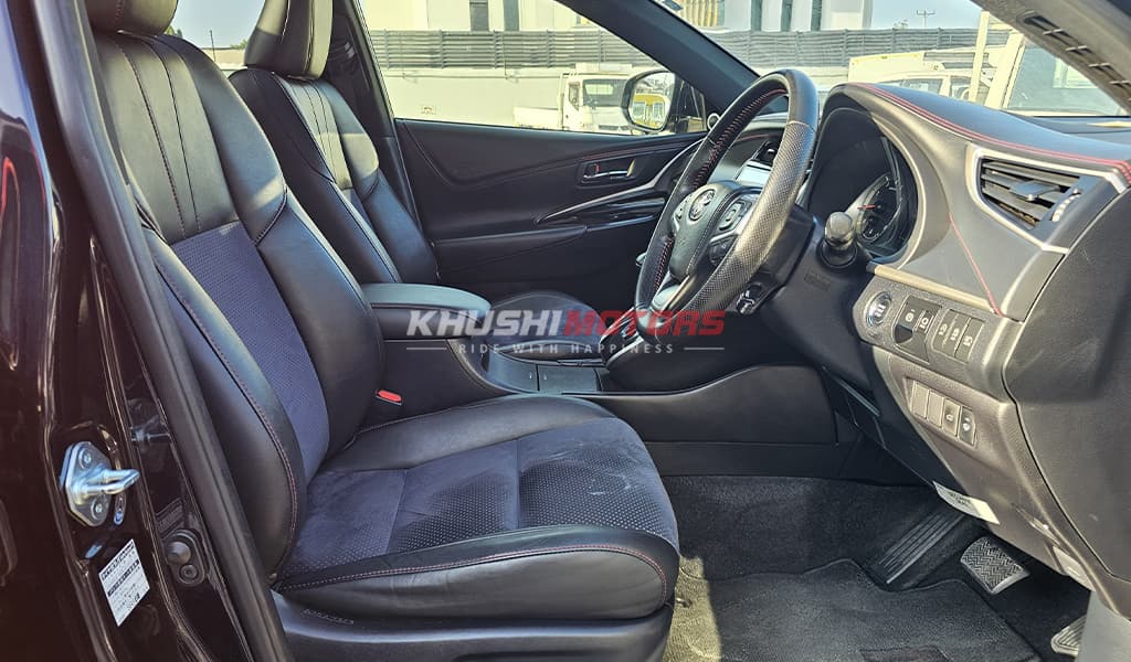2017 Toyota Harrier image-13