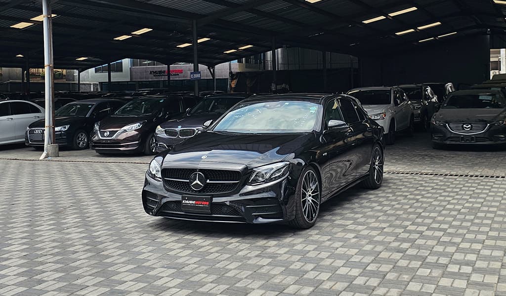 2017 Mercedes-Benz E43 image-10
