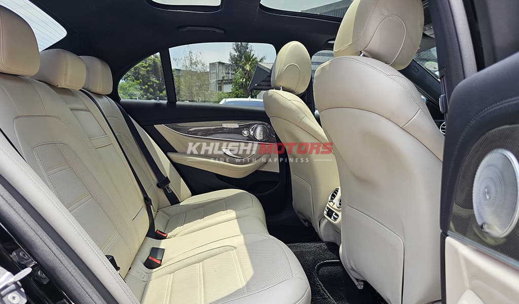 2017 Mercedes-Benz E43 image-20