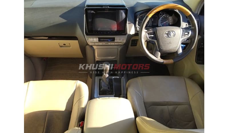 2018 Toyota Land Cruiser Prado image-6
