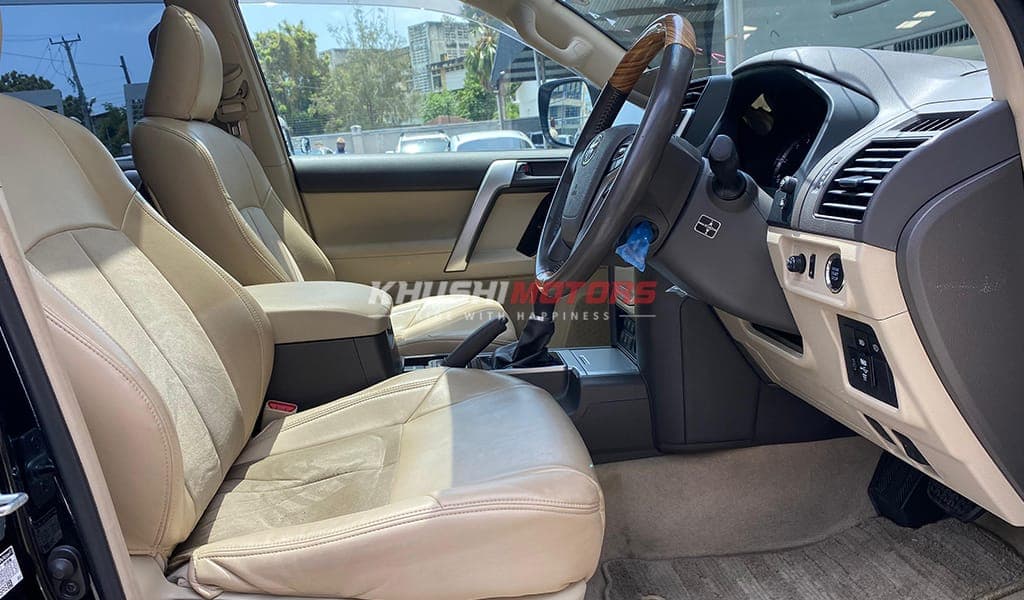 2018 Toyota Land Cruiser Prado image-8